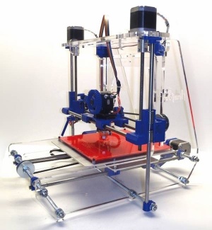 3D tiskalniki so lahko videti precej nenavadno in na videz »na hitro« sestavljeni skupaj, a ni tako.